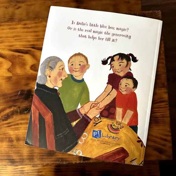 How Dalia Put A Big Yellow Comforter Inside A Tiny Blue Box Tzedakah Jewish Book - Picture 7 of 8